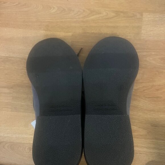 Brand new, nwt, Old Nave Women's, Size 8, New Chukka Boo Medium Grey - Picture 2 of 4